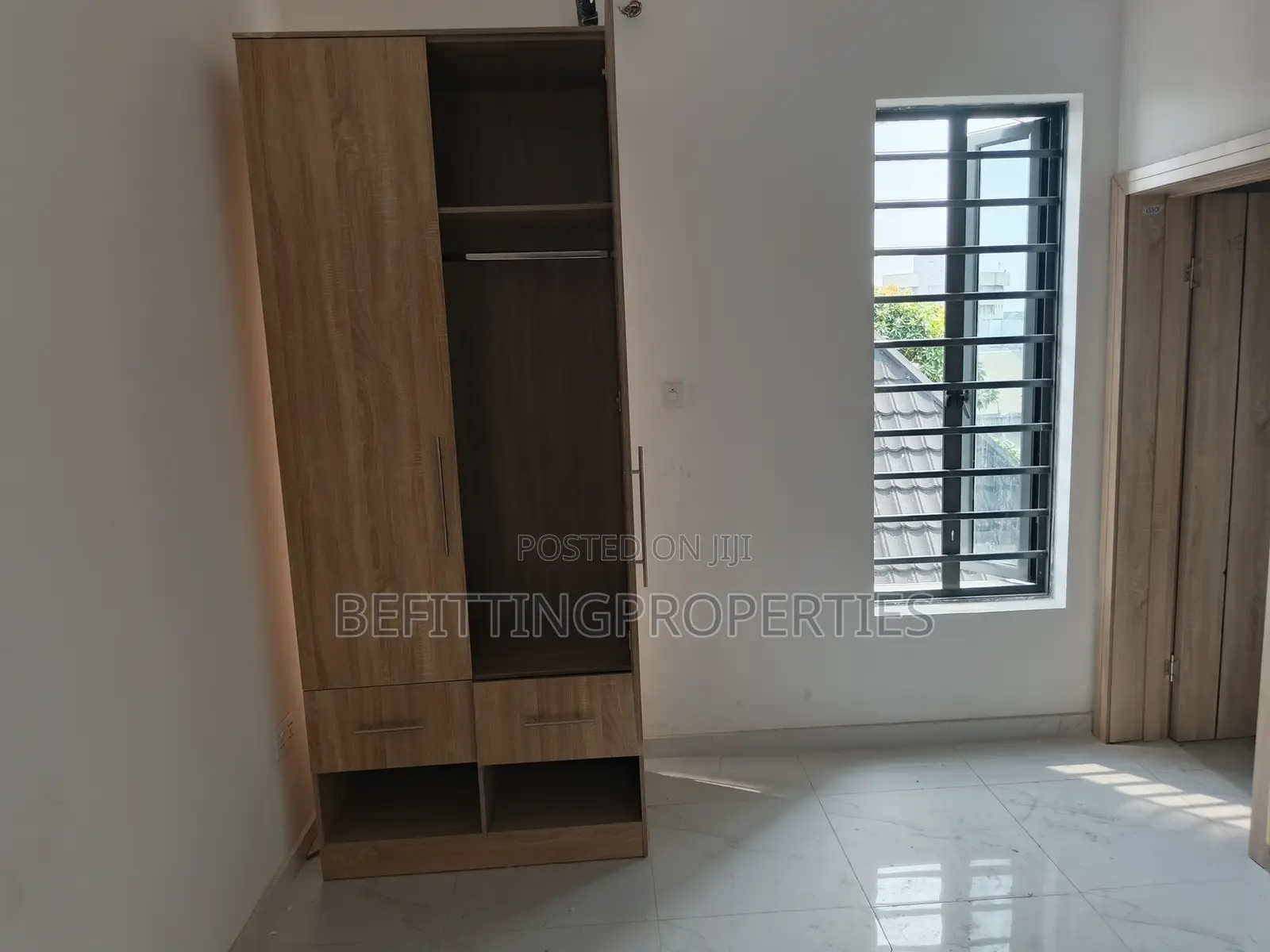 Stunning 3-Bedroom Flat
