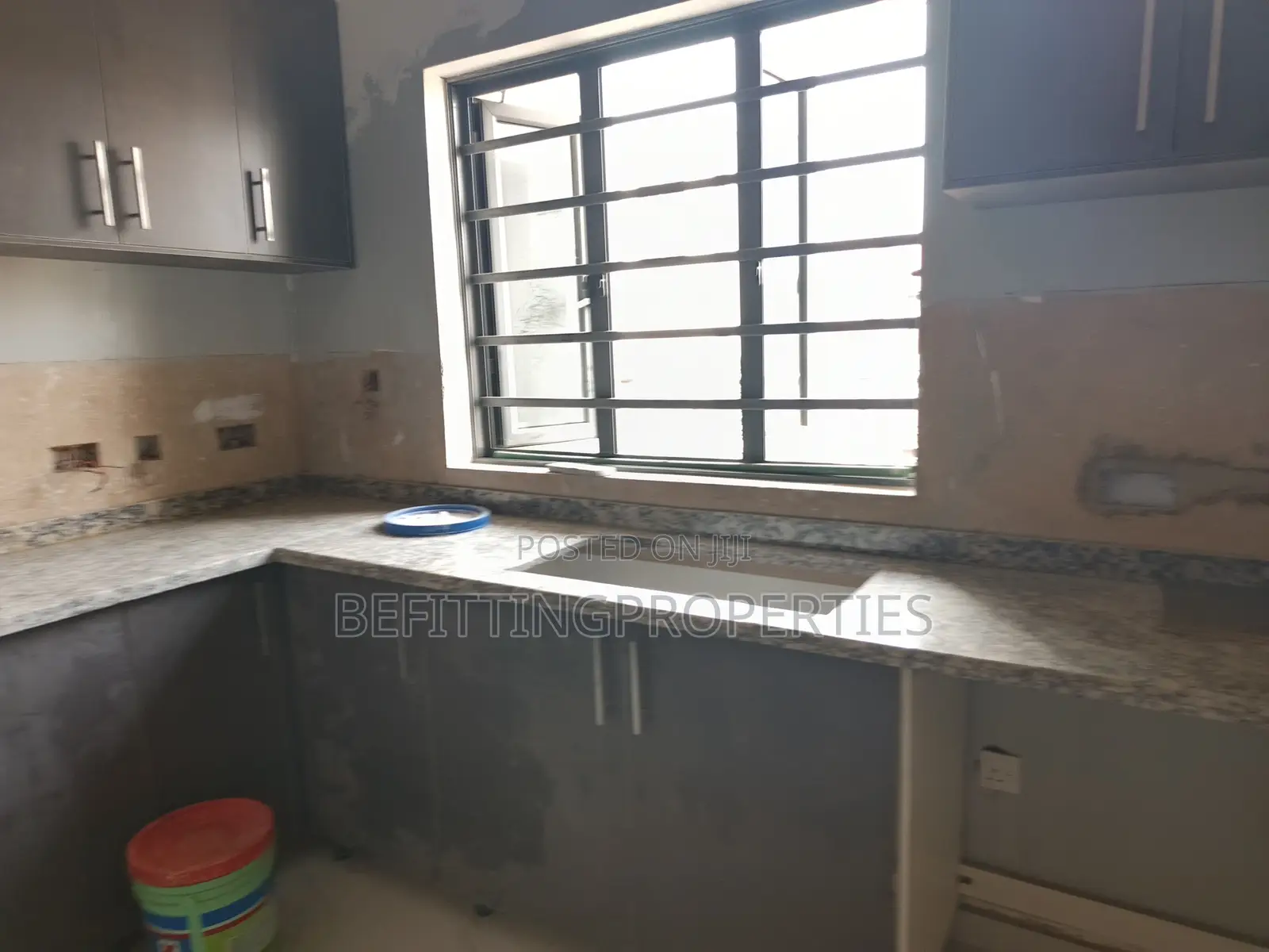 Stunning 3-Bedroom Flat