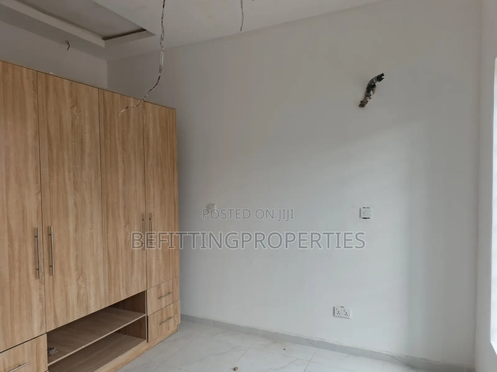 Stunning 3-Bedroom Flat