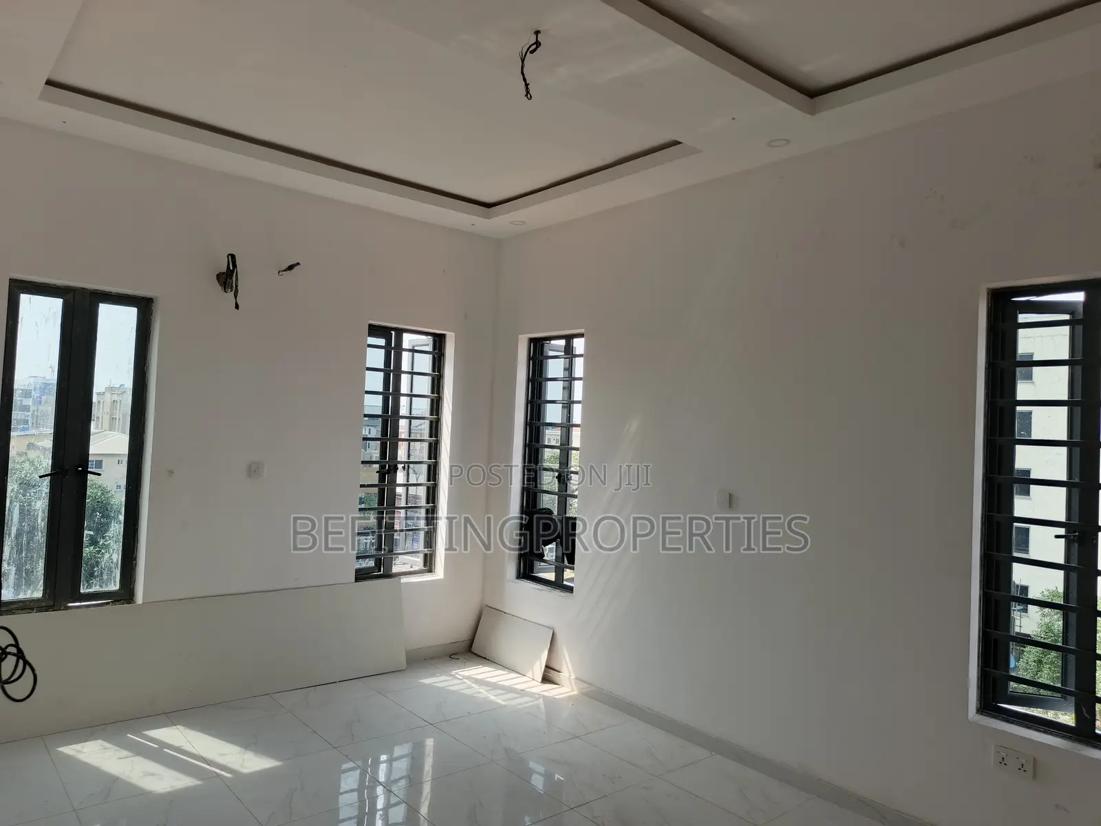 Stunning 3-Bedroom Flat