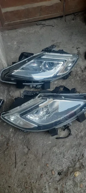 Headlight for Mazda Cx9 2009