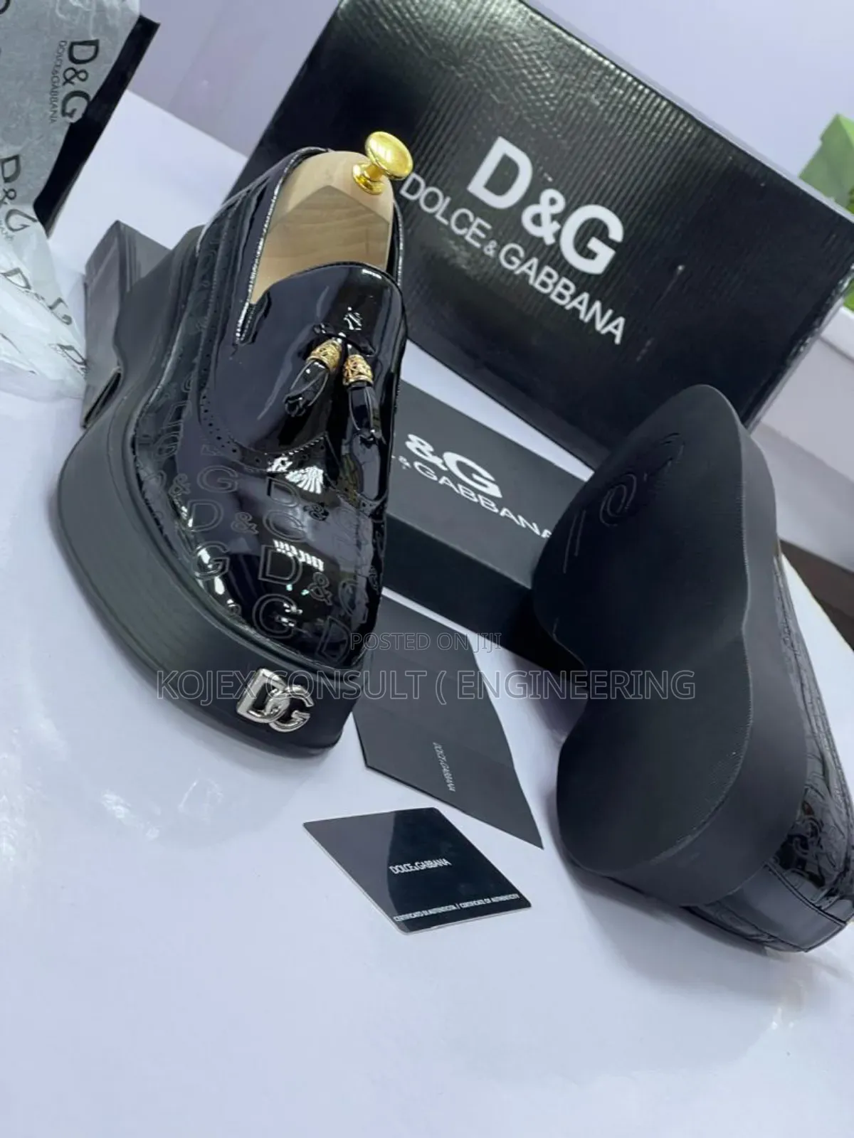 D G Shoe Available