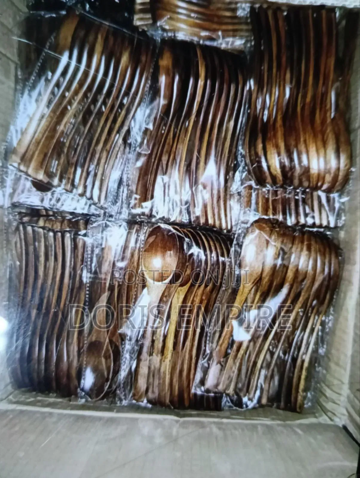 Quality Wooden Eating Spoon 
Per Dozen.