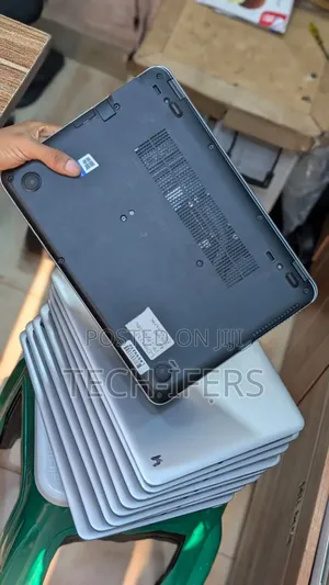 Laptop HP EliteBook 820 G3 8GB Intel Core I7 SSD 256GB
