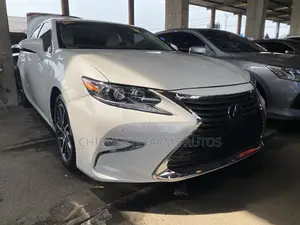 Lexus ES 350 FWD 2016 White