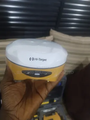 Hi-Target V500 RTK GNSS International Version Complete Set