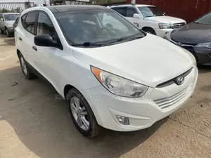 Hyundai Tucson Limited AWD 2013 White