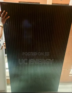 550w All Black Canadian Solar Panel