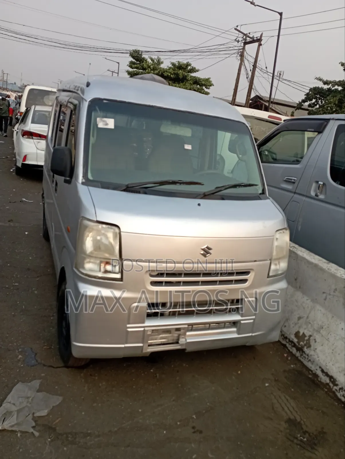Suzuki APV Minibus 2010 Silver