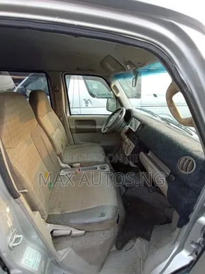 Suzuki APV Minibus 2010 Silver