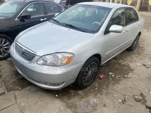 Toyota Corolla LE 2004 Silver