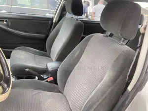 Toyota Corolla LE 2004 Silver