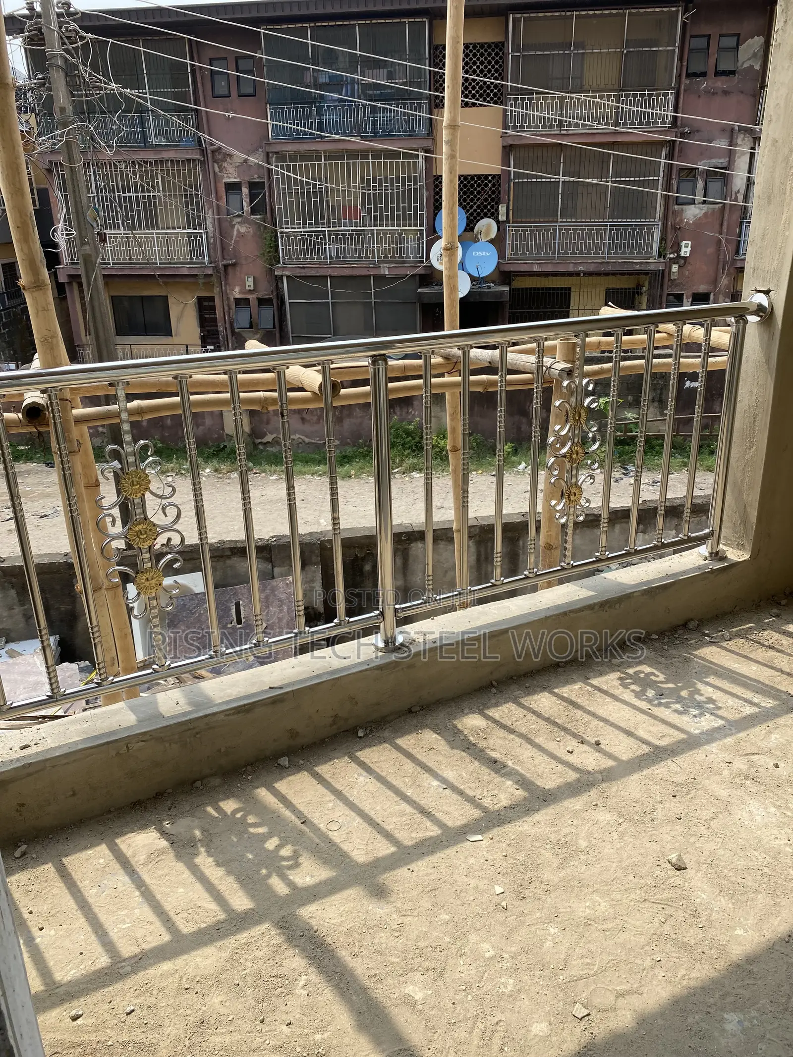 Stainless Aluminum Bankonly