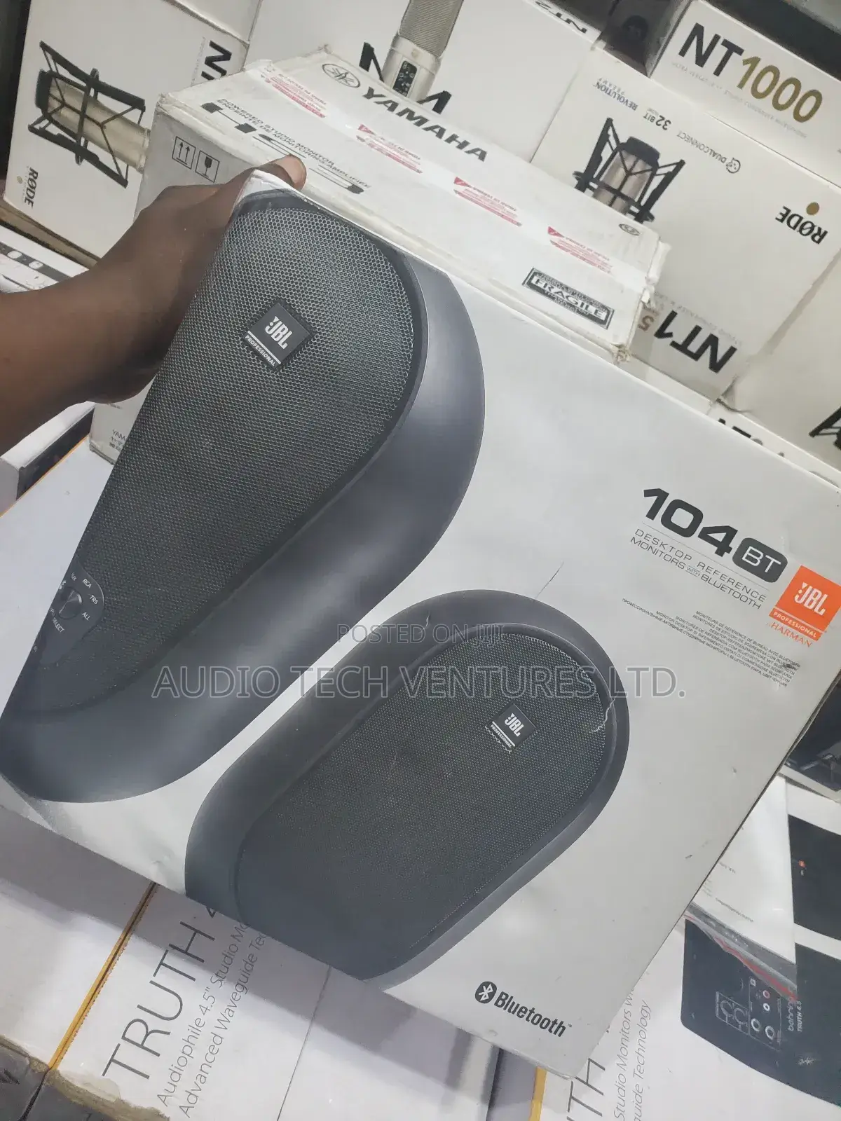 JBL Desktop Reference Monitor Bluetooth