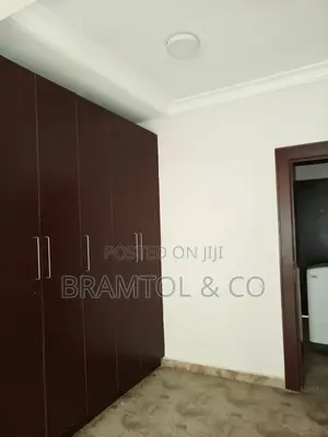 3bdrm Block of Flats in Wuse 2 for rent
