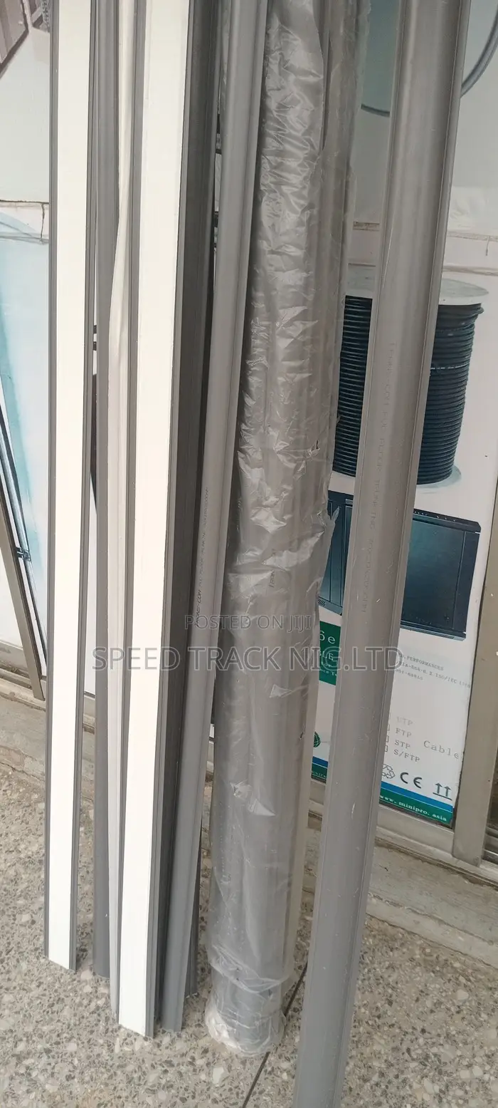 Trans-com Floor Trunk (Medium: 70*20mm)