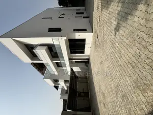 Fully Detached