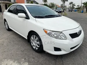 Toyota Corolla XLE 4dr Sedan (1.8L 4cyl 4A) 2009 White