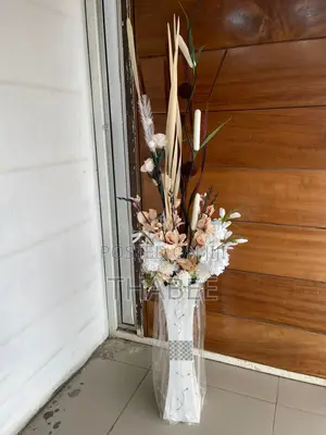 Neutral Colors Dry Sticks With Flowers