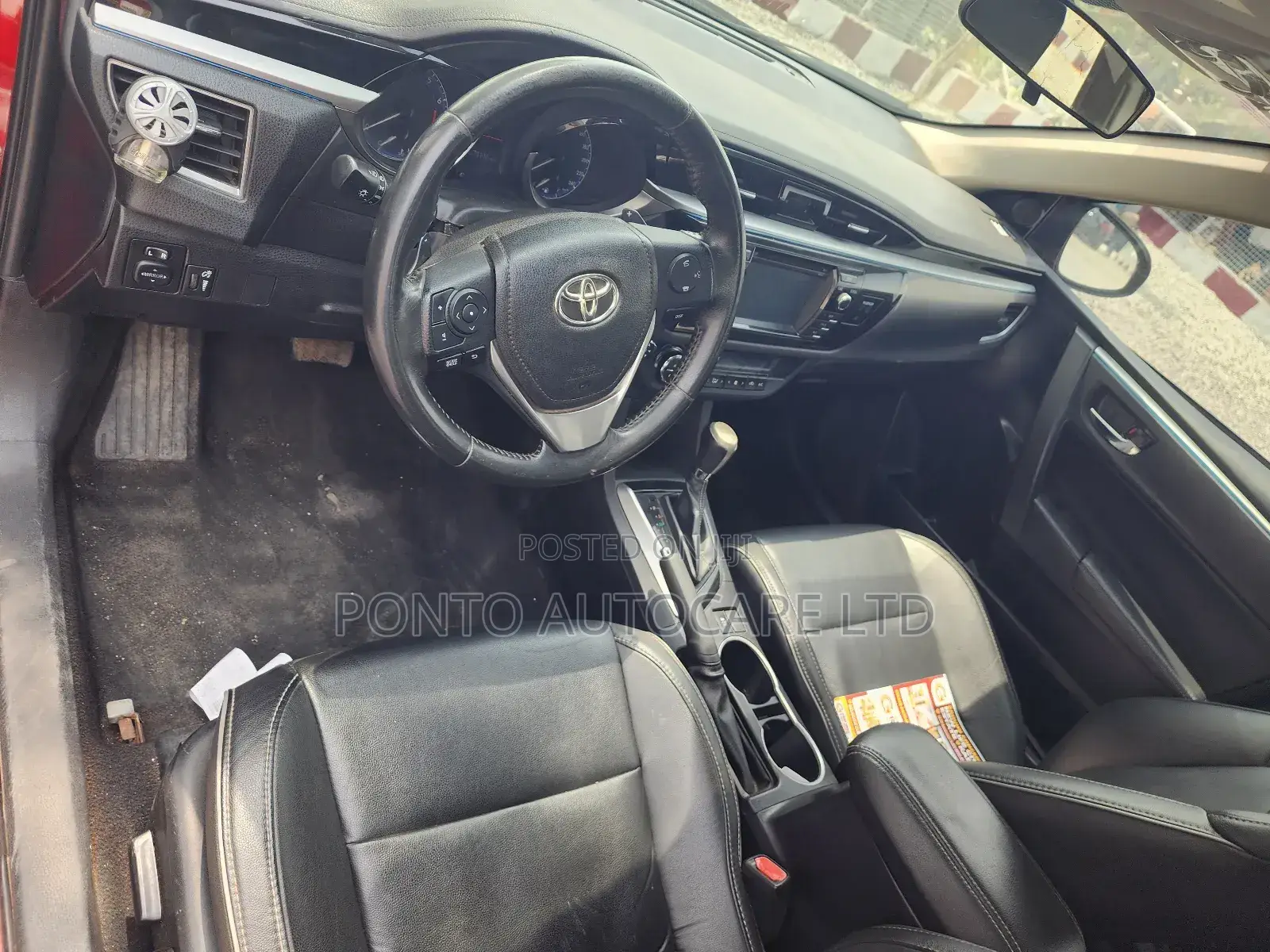 Toyota Corolla 2015 Red