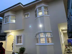 4bdrm Apartment in Oniru,Victoria for rent