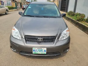 Photo - Toyota Matrix 2005 Gray