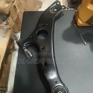 Lower Arm Assy Toyota Sienna 2005-2008