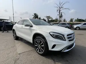 Mercedes-Benz GLA 250 2017 White