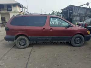 Sienna for Hire and Delivery