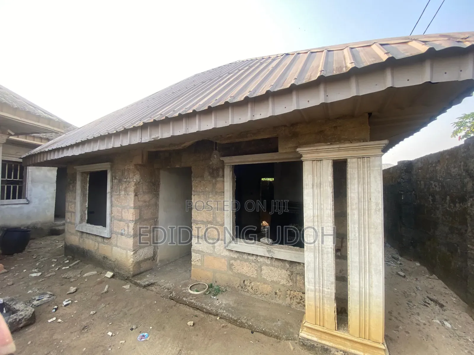 5bdrm Block of Flats in Nnung Oku, Uyo, Akwa for sale