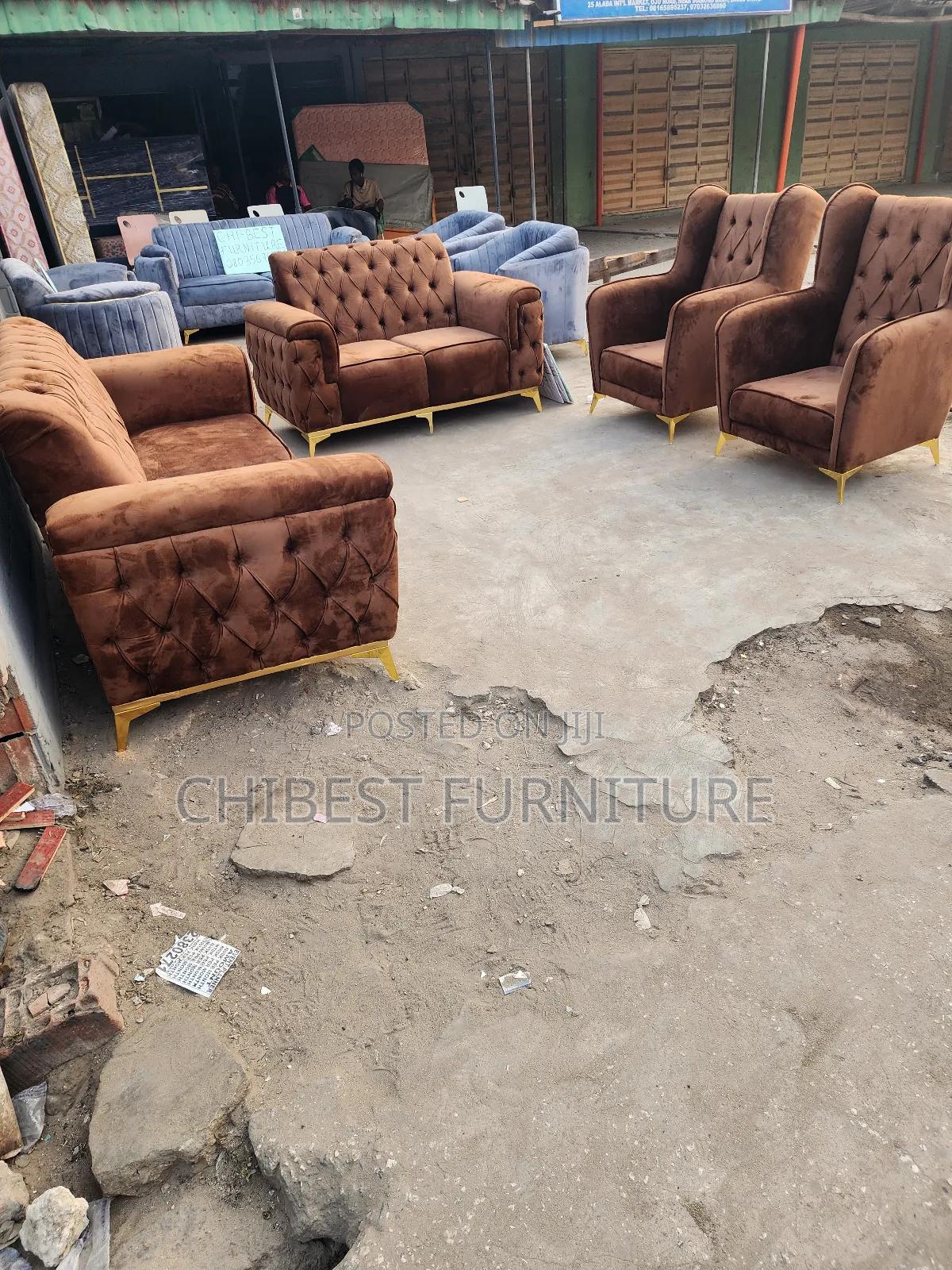 Set of Complete Brown Sofa Chair.