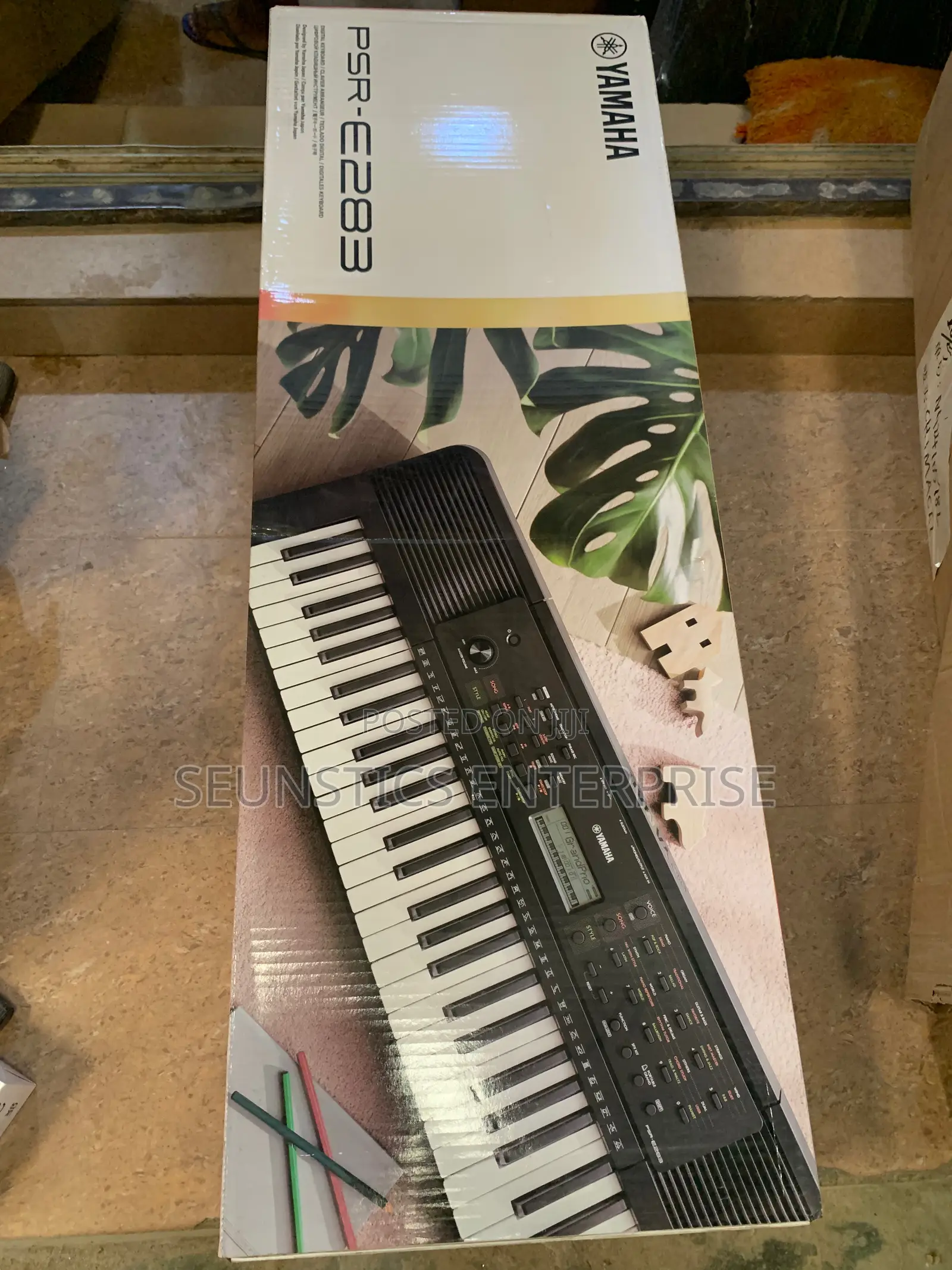 Quality Yamaha PSR E283 Keyboard (Piano)