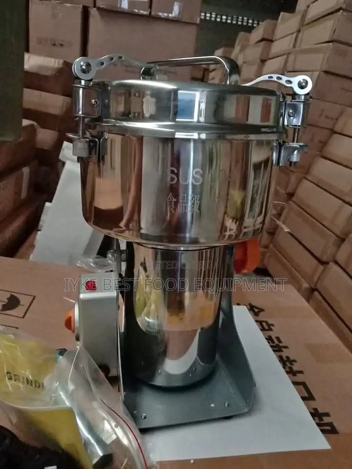 Herbs Grinding Machine