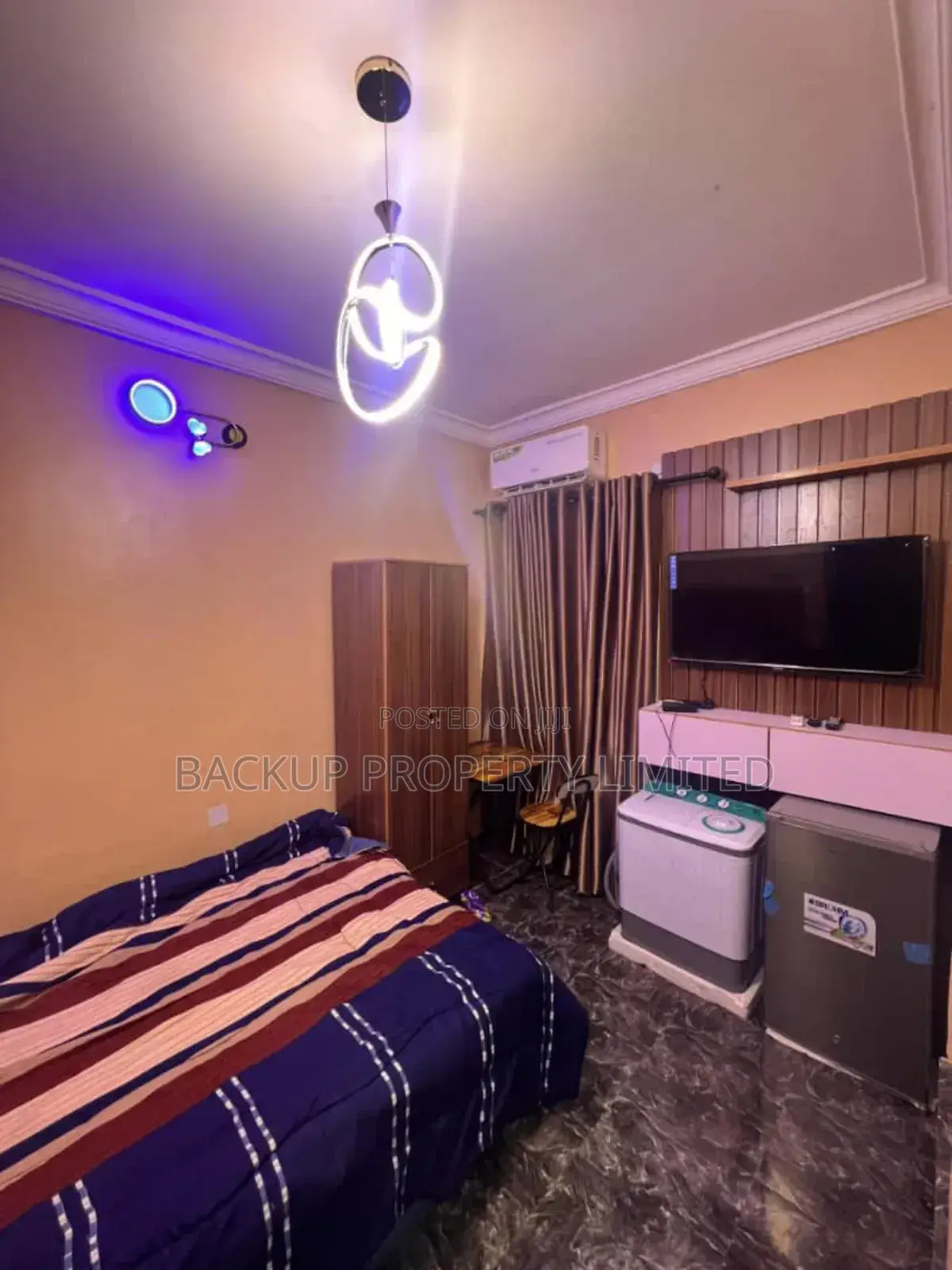 Cozy and Serviced Studio Apartment