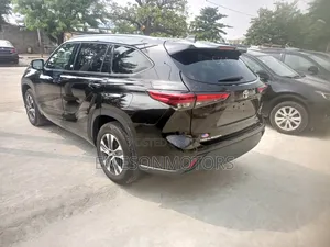 Toyota Highlander 2020 Brown