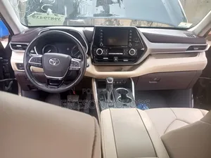 Toyota Highlander 2020 Brown