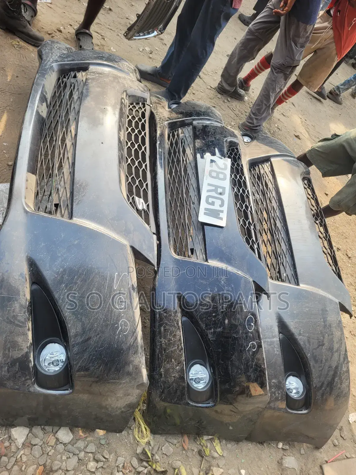 Front Bumper Matrix 2010