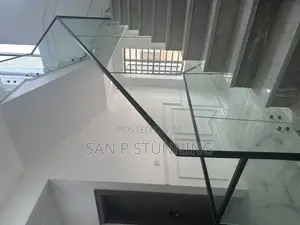 Staircase Glass (Side Fitted)