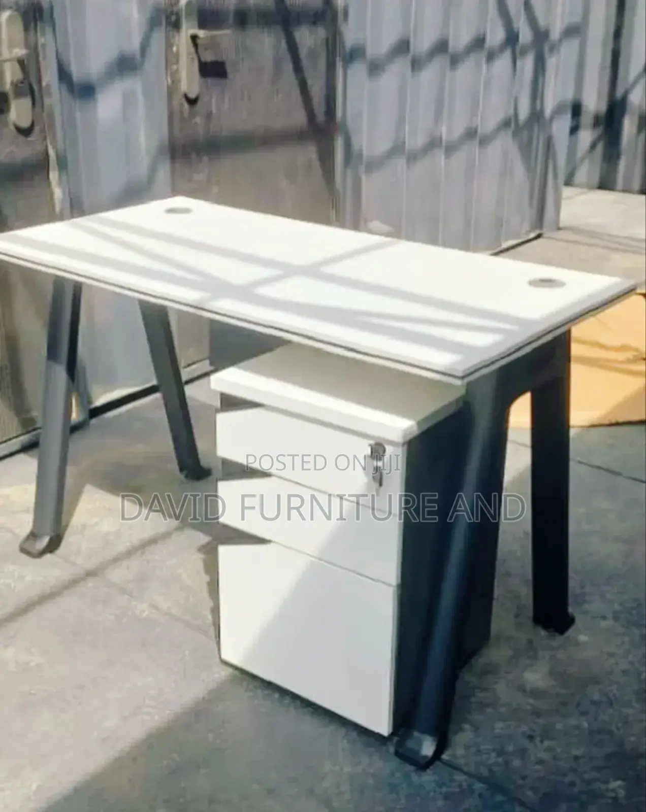 Metal Leg Desk