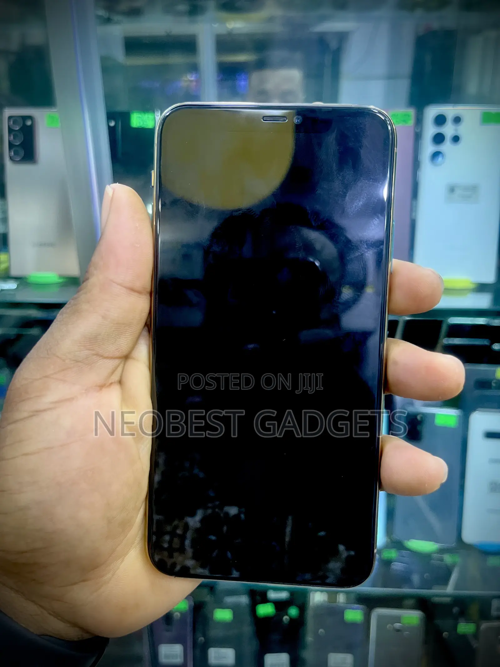 Apple iPhone 11 Pro Max 64 GB Gold