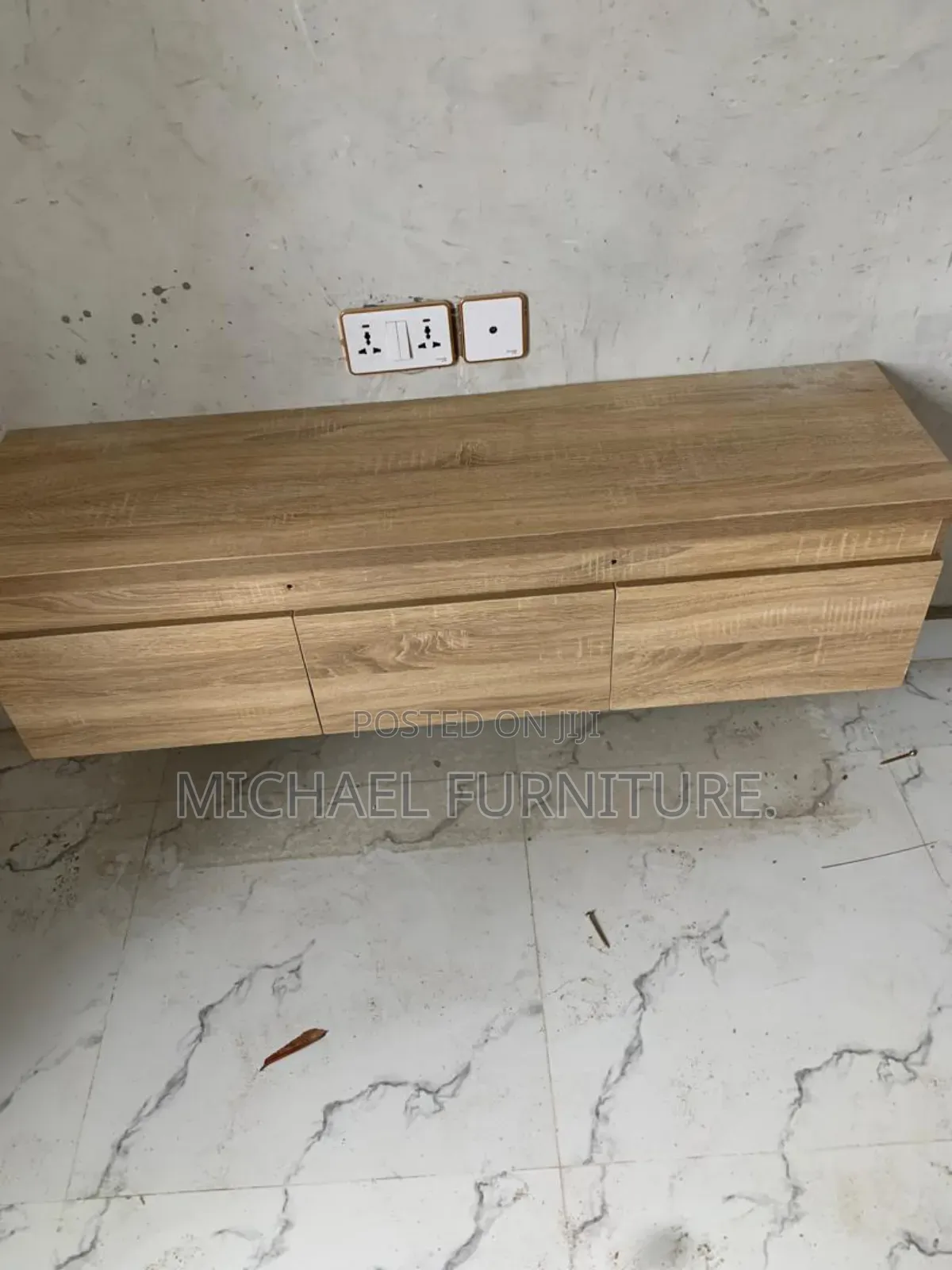 Durable and Sturdy Tv Console