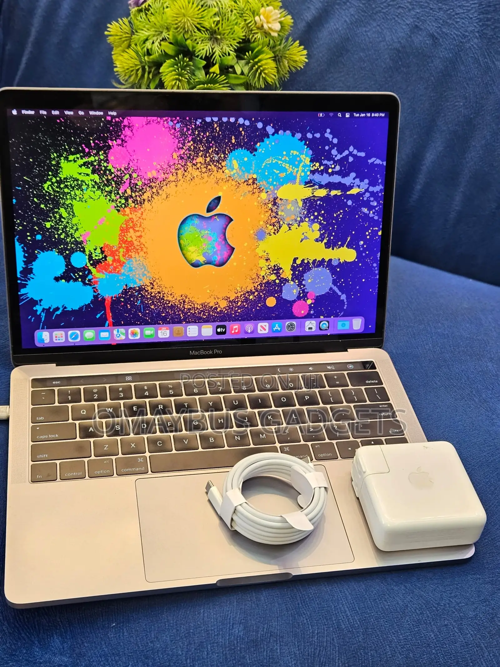 Laptop Apple MacBook Pro 2017 8GB Intel Core I5 SSD 256GB