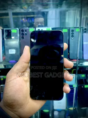 Apple iPhone 13 256 GB Green