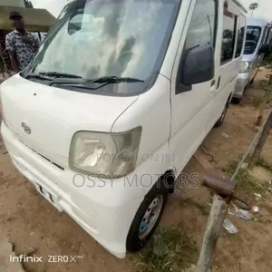 Daihatsu Hijet 2005 White