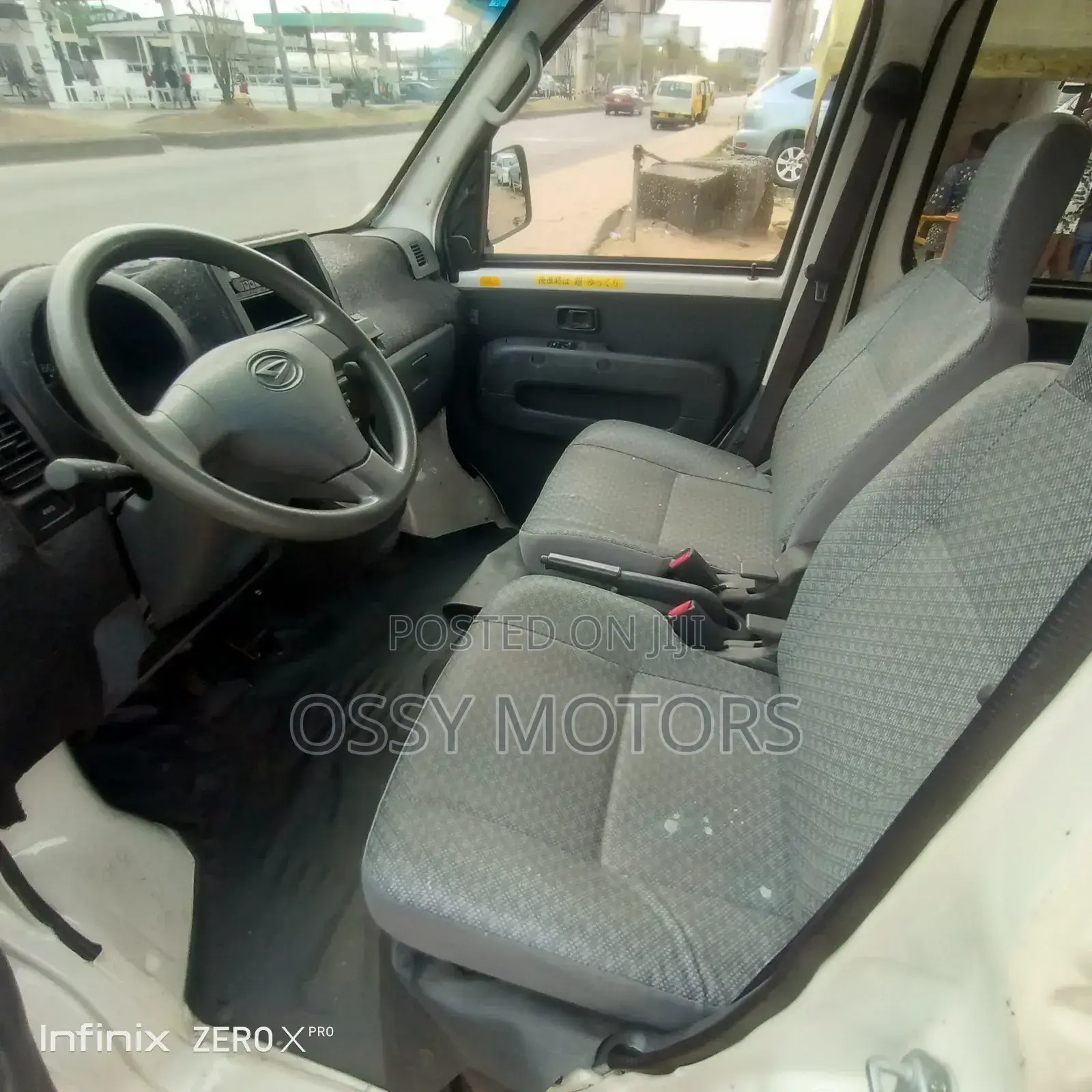 Daihatsu Hijet 2005 White