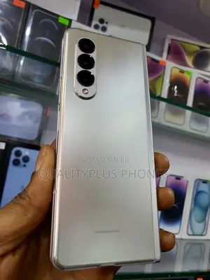 Samsung Galaxy Z Fold 3 256 GB Gold