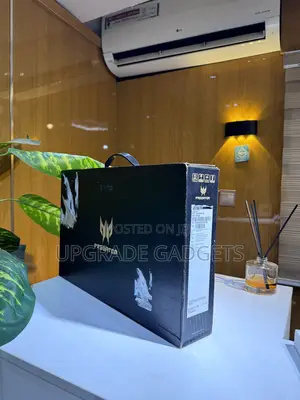 New Acer Predator Triton 500 SE 16GB Intel Core I7 SSHD (Hybrid) 1T