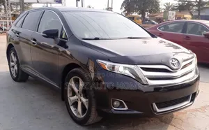 Photo - Toyota Venza Limited AWD V6 2013 Black