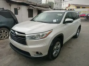 Photo - Toyota Highlander 2014 Off white