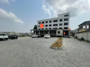 Building on 4floors Facing Water Front at Admiralty Rd Lekki 1